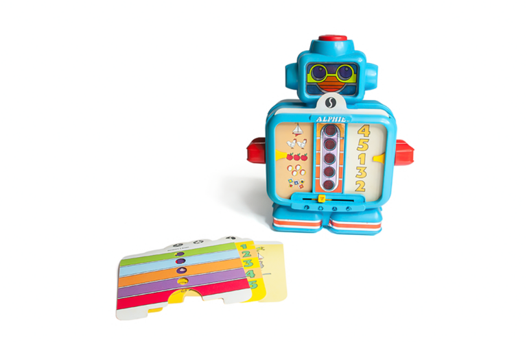 Alphie the Electronic Robot from Playskool (1978) | Toy Tales