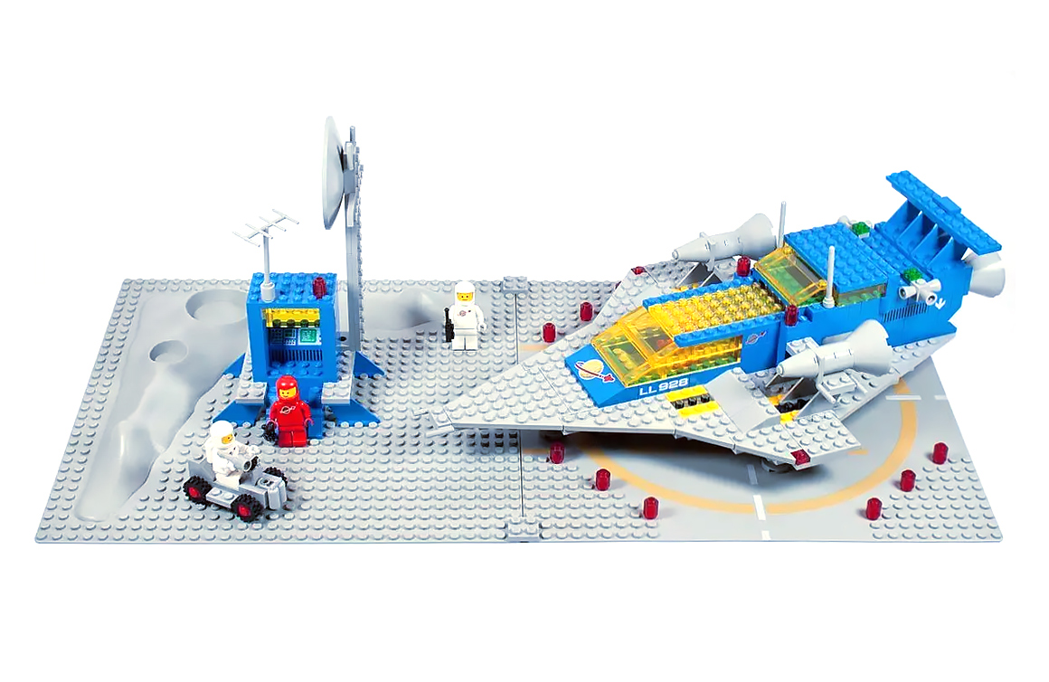 928 Galaxy Explorer, LEGO
