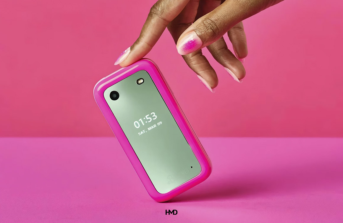 Barbie Flip Phone from HMD Toy Tales