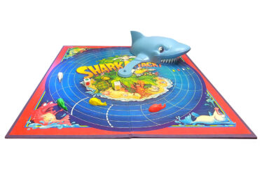 Shark Attack, Milton Bradley